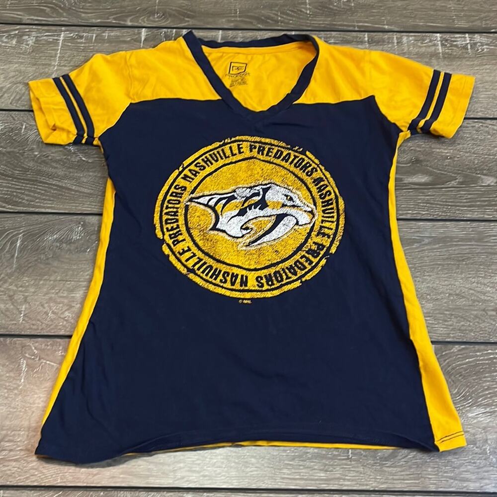 Nashville Predators Yellow and Blue Weber #6 T-Shirt Women’s Size Small